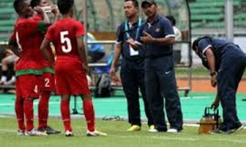 TIMNAS INDONESIA U-14 : Fakhri Husaini Siapkan Empat Laga Uji Coba