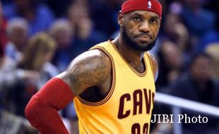 NBA 2014/2015 : LeBron James Cetak Rekor, Cavs Menang Lagi