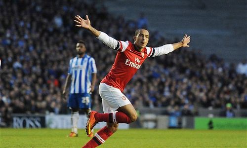 KABAR PEMAIN : Walcott Semakin Tak Terbendung