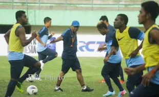 TIMNAS INDONESIA U-23 : Garuda Muda Lakukan TC di Sidoarjo