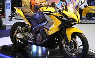 MOTOR BARU BAJAJ : Segera ke Indonesia, Kawasaki Bajaj 200SS Dibanderol 28 Juta?