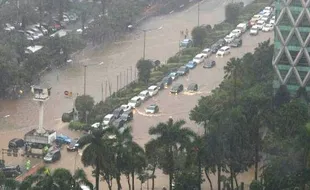 BANJIR JAKARTA : Hampir 6.000 Penduduk Jakarta Mengungsi