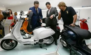 FOTO MOTOR TERBARU : Diler Dekatkan Piaggio dan Pengguna Vespa