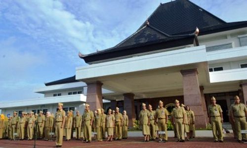 PNS MADIUN : Sekda: PNS Siap Ditugaskan di Manapun. Enggak Mau, Munduro !