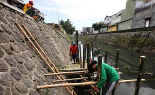 FOTO WISATA AIR SOLO : Dermaga Kali Pepe Lengkapi Grebeg Sudiro