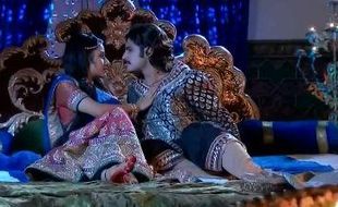 JODHA AKBAR ANTV : Jalal Tahu Kehamilan Jodha