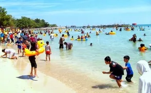 Asal-Usul Pantai Bandengan Jepara