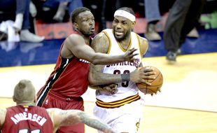 NBA 2014/2015 : Move on dari Heat, James Menangkan Cavs