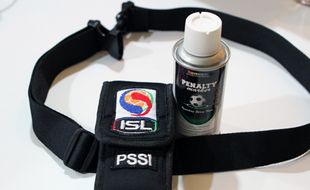 ISL 2015 : PT Liga Indonesia Gunakan Vanishing Spray