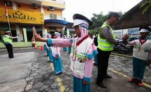 FOTO PATROLI KEAMANAN SEKOLAH : Begini Pelatihan Siswa Aktivis PKS