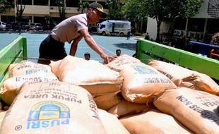 PUPUK LANGKA : Inilah Ganjaran Orang yang Gemar Menyembunyikan Bantuan untuk Petani