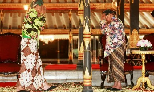 DHAWUH DALEM : Bukan Sabda Raja, Sultan Berikan Dhawuh Dalem, Minta Abdi Dalem untuk Patuh