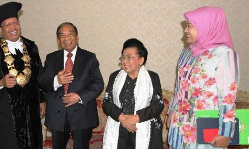 FOTO USAHID JAKARTA : Pendiri Universitas Sahid Hadiri Wisuda