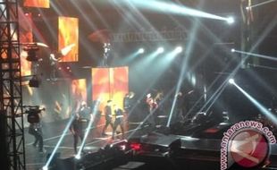 KONSER MUSIK : 2PM Sukses Bikin Hottest Indonesia “Menggila”