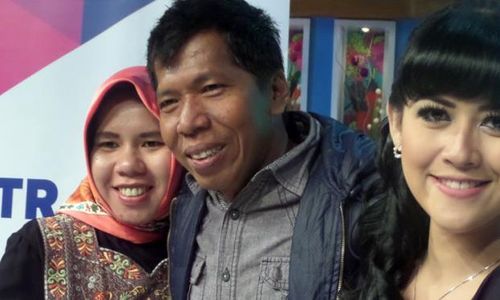 KABAR ARTIS : Ke Luar Negeri, Istri Kedua Kiwil Keguguran