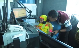 KOTA LAYAK ANAK SOLO : Radio Konata On Air 2 Jam Sehari