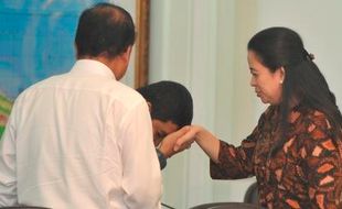 RESHUFFLE KABINET JOKOWI : Politikus PDIP Ungkap Alasan Puan Tak Diganti