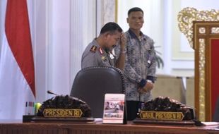 KAPOLRI BARU : DPR: Ini Syarat Jokowi Bisa Langsung Lantik Badrodin Haiti