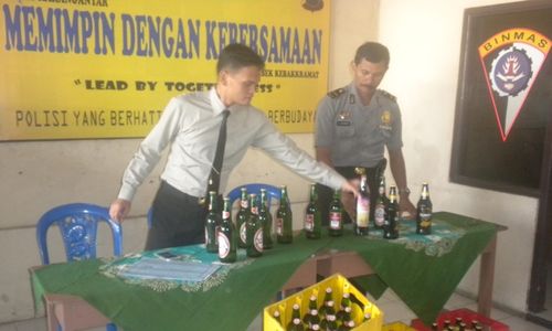 MIRAS KARANGANYAR : Polisi Sita Seratusan Botol Miras di Kebakkramat