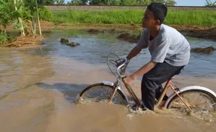 BANJIR JATIM : Gubernur Tetapkan 38 Daerah Siaga Banjir