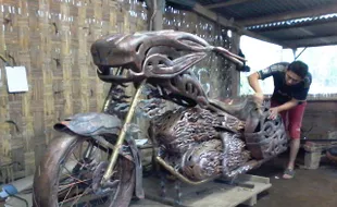 REPLIKA HARLEY DAVIDSON : Inilah "Motor Ghost Rider" Buatan Boyolali