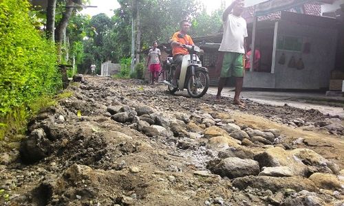 KERUSAKAN JALAN SUKOHARJO : Jalan di Kartasura Hancur Digilas Truk, Developer Didesak Tanggung Jawab