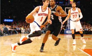 NBA 2014/2015 : New York Knicks Bungkam San Antonio Spurs