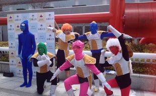 KISAH UNIK : Keren, Wisuda Universitas di Jepang Bak Pesta Cosplay