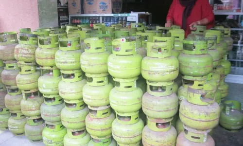 BAHAN BAKAR GAS KLATEN : 11 Desa Belum Miliki Pangkalan Elpiji 3 Kg