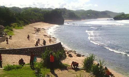 WISATA GUNUNGKIDUL : Parkir di Pantai Baron dan Krakal akan Ditata