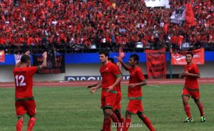 PERSIAPAN PERSIS SOLO : Jersey Diluncurkan Bareng Tim