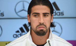 KISAH INSPIRATIF : Cerita Khedira Belikan Tiket Laga Jerman untuk Ribuan Anak Kurang Mampu