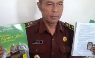 BUKU PELAJARAN RADIKAL : Buku Agama Islam Radikal Bikinan Kemendikbud