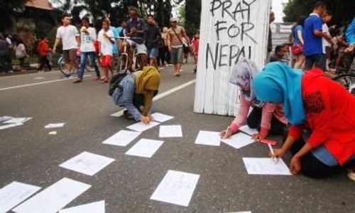 GEMPA NEPAL : Korban Tewas Melebihi 4.000 Jiwa, Respons Pemerintah Nepal Dianggap Lambat