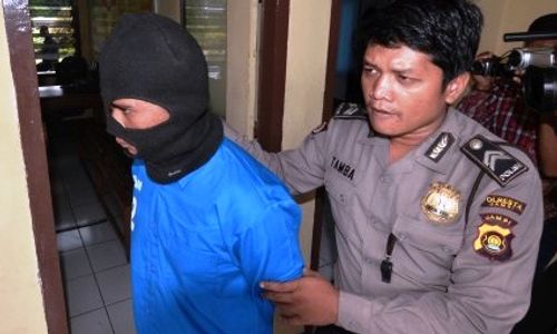 FOTO PERDAGANGAN PEREMPUAN : 4 Wanita Terselamatkan saat Diperdagangkan   