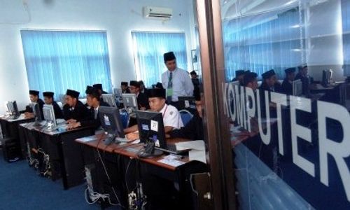 UN PERBAIKAN SOLO : Ujian Matematika Digelar Dua Sesi