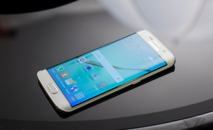 PERFORMA PERUSAHAAN : Samsung Galaxy S6 dan S6 Edge Laku 45 Juta Unit