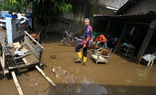 BANJIR SOLO : Puluhan Rumah di Banyuanyar Solo Terancam Tersapu Banjir