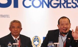 KONFLIK MENPORA-PSSI : Djohar Arifin Bantah La Nyalla