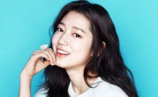 K-POP : Park Shin Hye Sumbang Korban Gempa Nepal Rp362,8 Juta