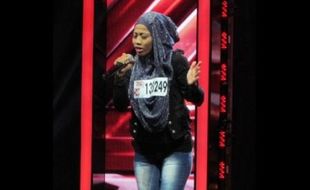 X FACTOR INDONESIA : Wow, Ibu Rumah Tangga Ini Jadi Rebutan Mentor