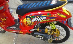 HONDA MODIF CONTEST : Honda Scoopy RIP Olga Curi Perhatian di HMC 2015