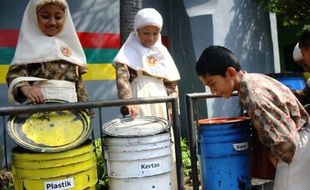 MASALAH LINGKUNGAN : Pemkot Berencana Luncurkan Bank Sampah Skala Kota