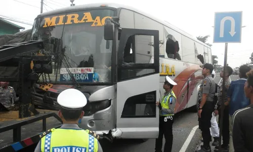 KECELAKAAN KARANGANYAR : Tabrak Motor di Jalan Solo-Sragen, Bus Mira Nyaris Dibakar Massa