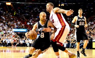 NBA 2014/2015 : Permalukan Heat, Spurs Dekati Playoff 