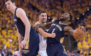 PLAY OFF NBA 2014/2015 : Golden State Warriors Tundukkan New Orleans Pelicans 3-0