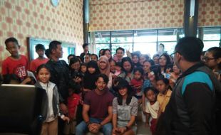 SHAHEER SHEIKH DI SOLO : Shaheer Dikejar Fans, Tim PTPN Kewalahan