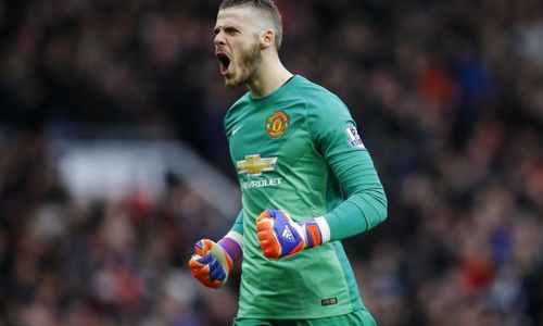 VIDEO UNIK SEPAK BOLA : Tendangan Bebas Spektakuler David de Gea