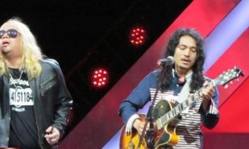 X FACTOR INDONESIA : Gitar Antar Yosua Finalis AFI 2013 Lolos Tantangan Duel X Factor ID