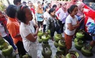 KELANGKAAN ELPIJI : 6 Kali Operasi Pasar, Elpiji 3 kg Masih Langka di Wonogiri